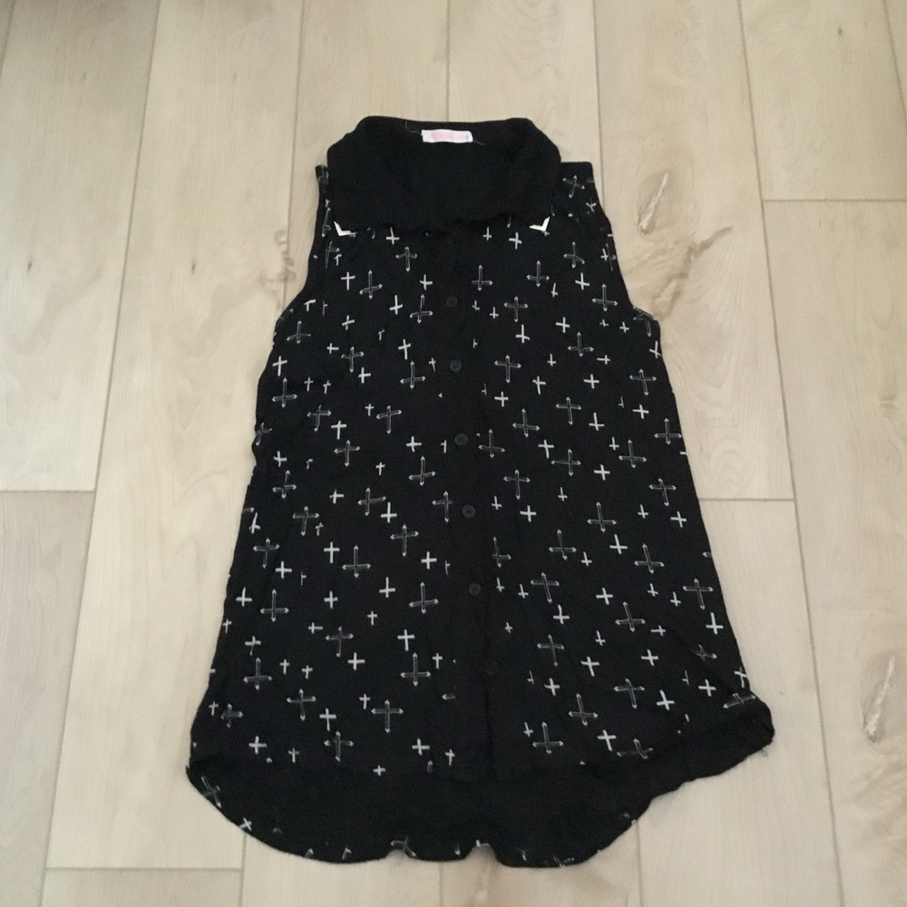 Ardene Black Button Down Sleeveless Shirt